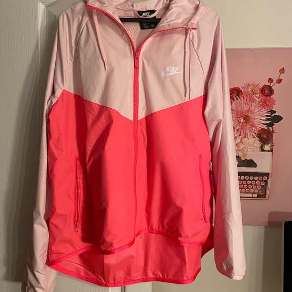 NIKE Windbreaker - Picture 1 of 2